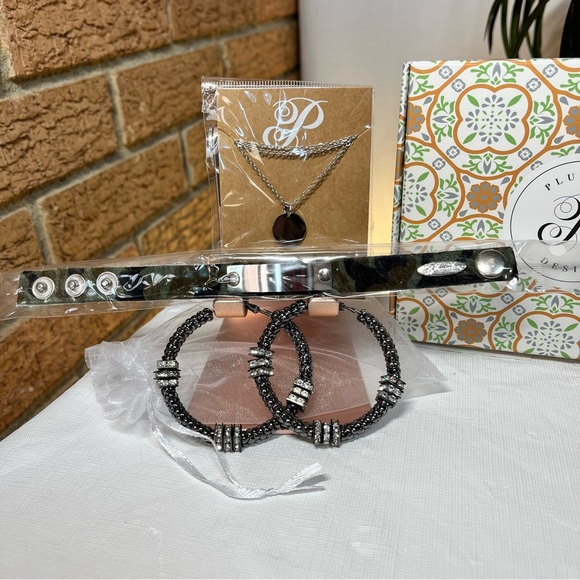 Plunder NEW 3pc Bundle - CAMO GLAM - Picture 13 of 13